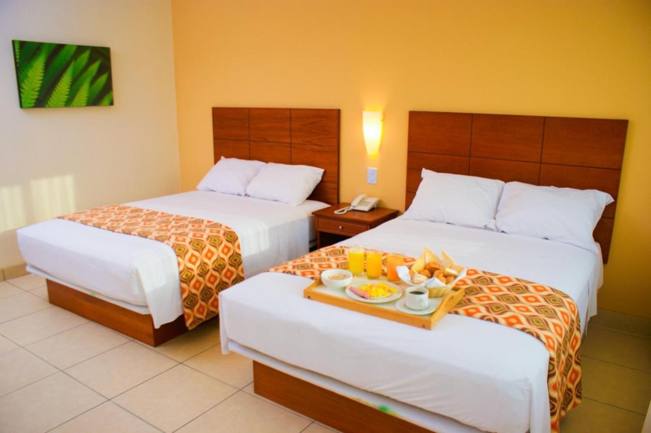 Wyndham Costa Del Sol Пукальпа Экстерьер фото