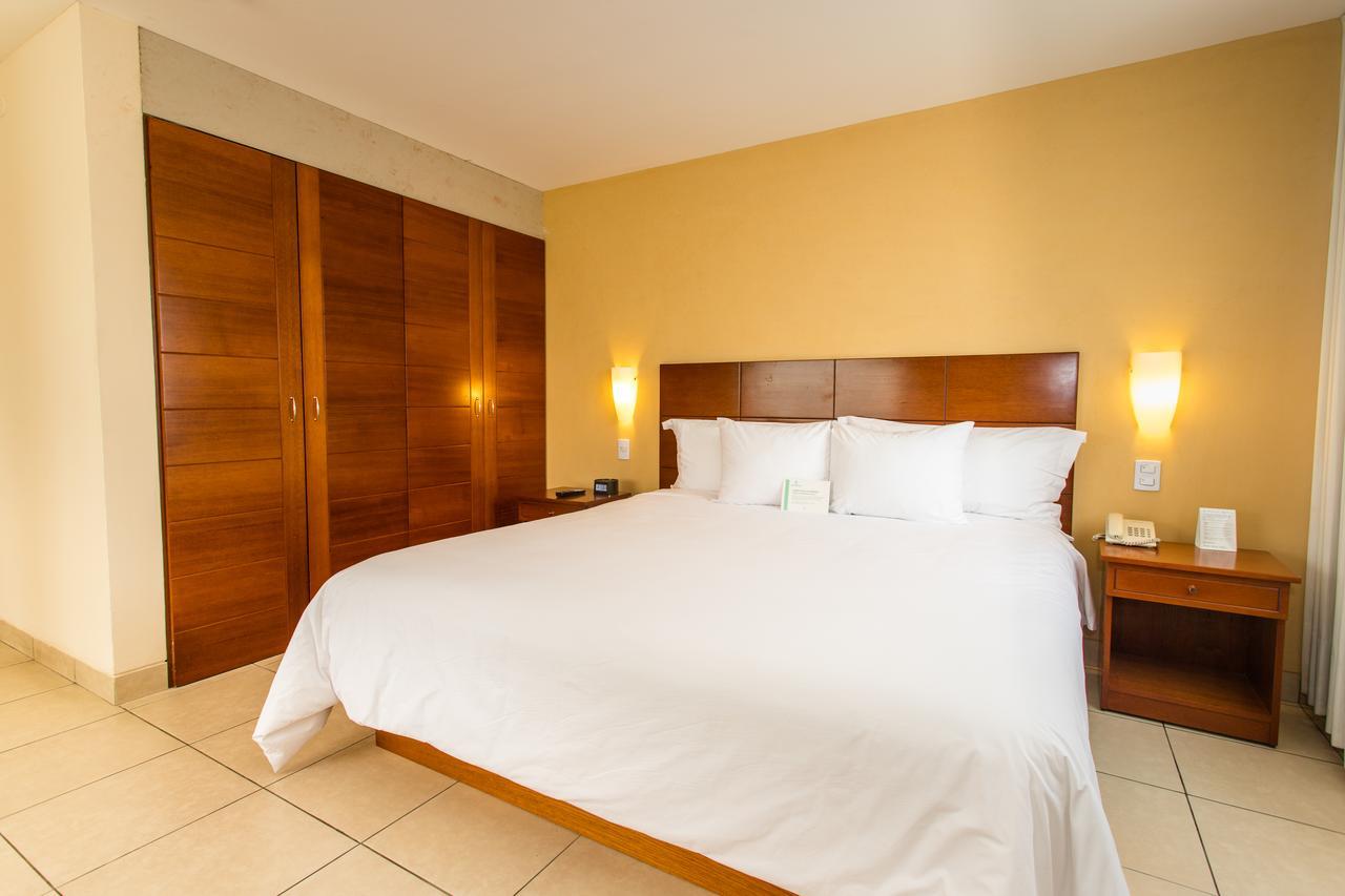 Wyndham Costa Del Sol Пукальпа Экстерьер фото